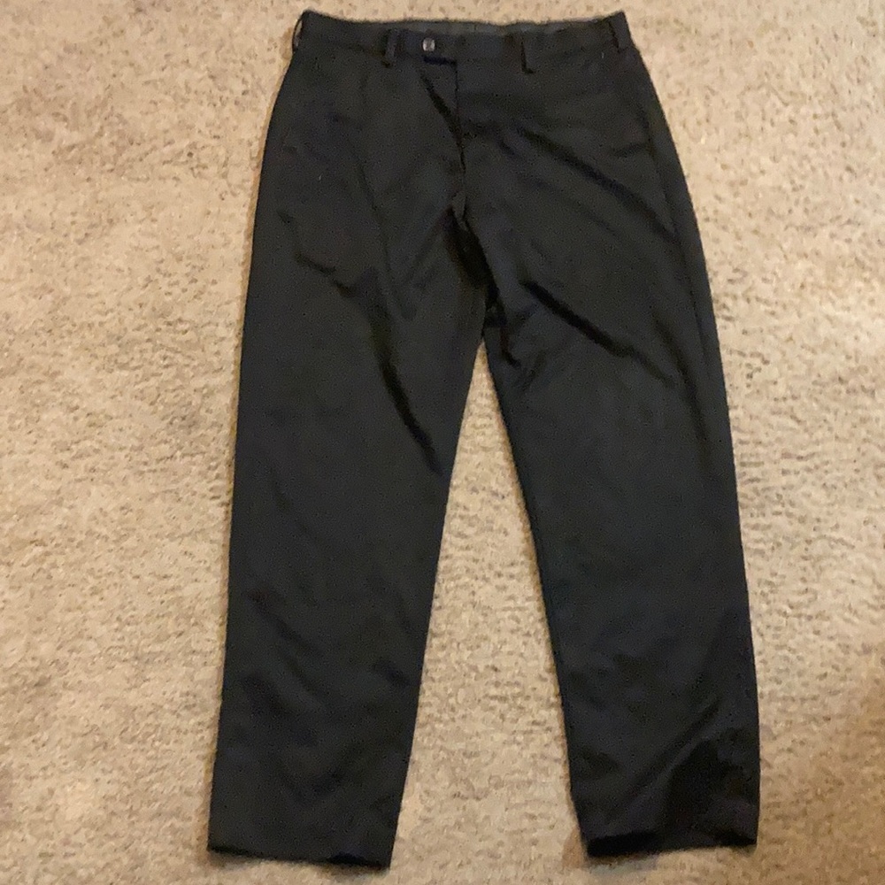 Great condition men’s dress pants black